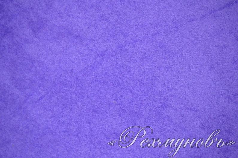 Фиолетовая наволочка на подушке